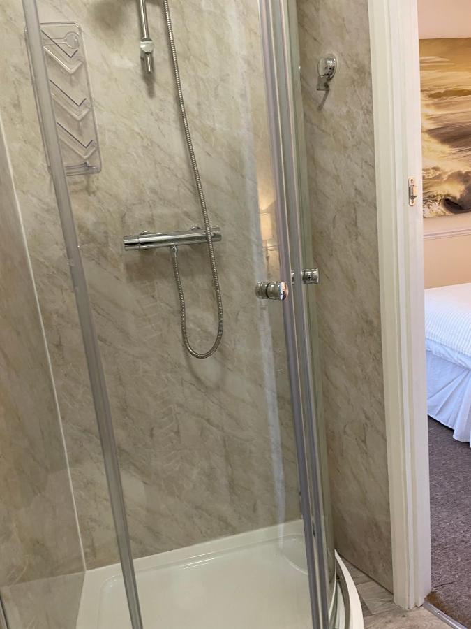 Caris Guest House Σάουθεντ-ον-Ση Εξωτερικό φωτογραφία